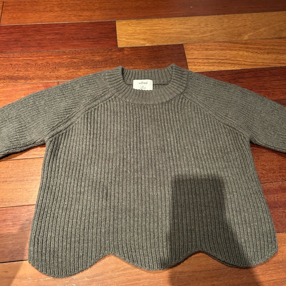 Wilfred Gray Ribbed Crew Neck Sweater